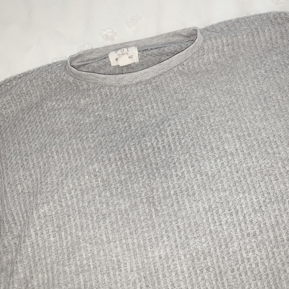 grey long sleeve waffle knit tee